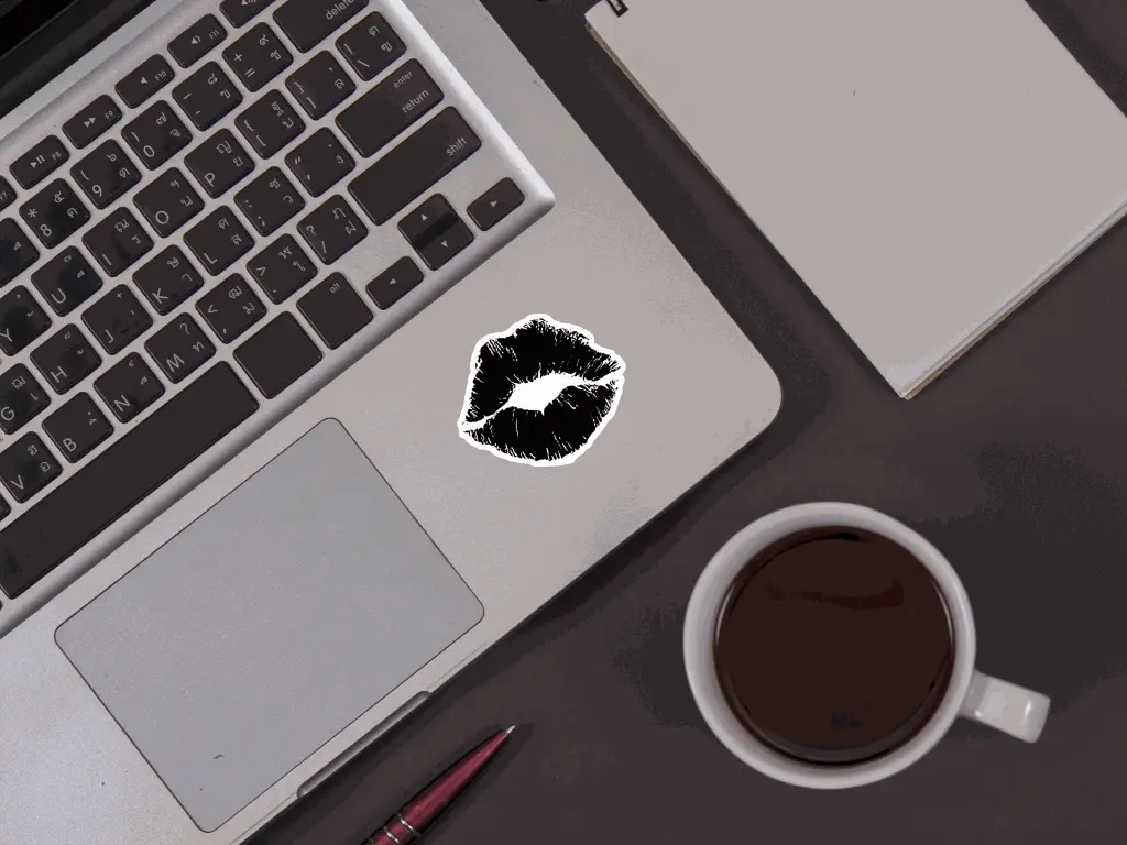 lips laptop.webp